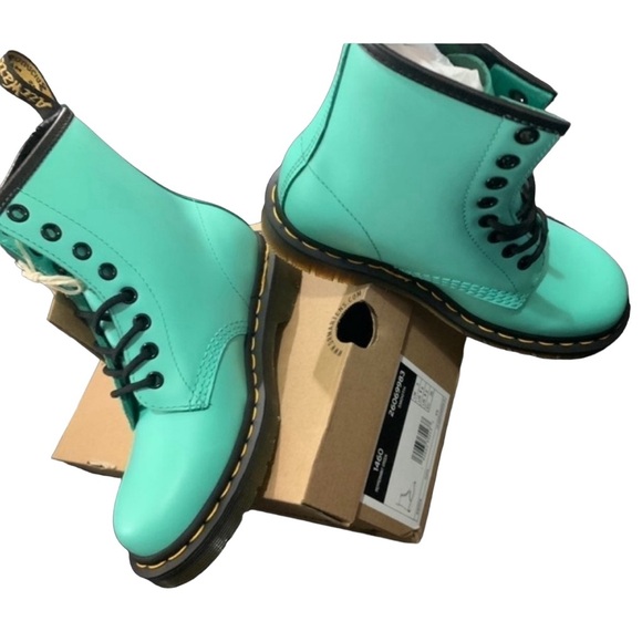 NWT  DR.MARTENS 1460 SMOOTH LEATHER BOOTS - Picture 7 of 12